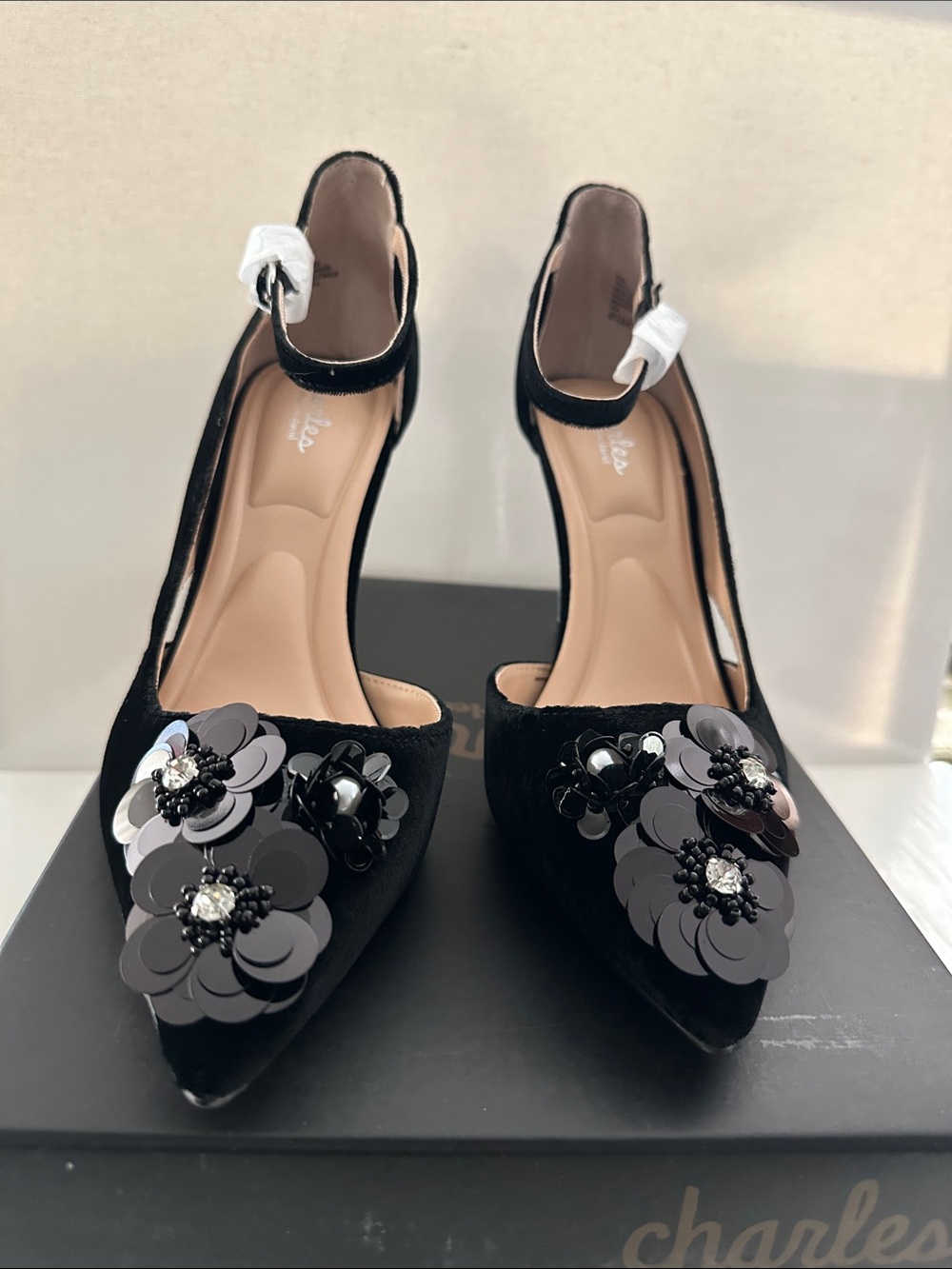 NWT Charles David Black Suede Anklet Stilletto with 3.5” Clear & Silver heels.